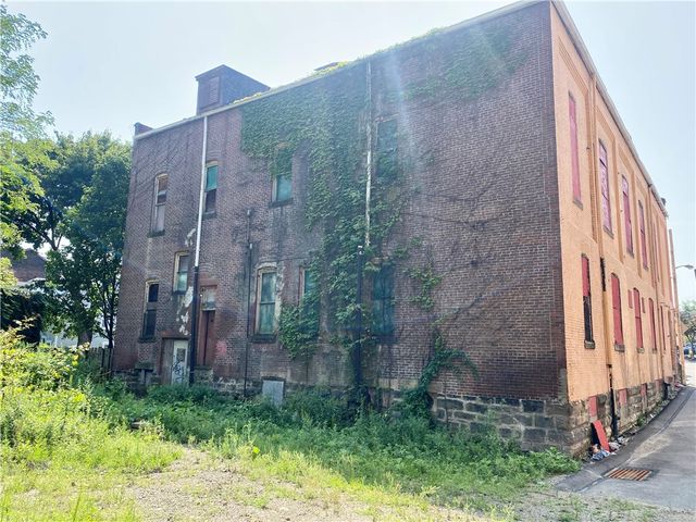 812 Concord St, Central North Side, PA 15212