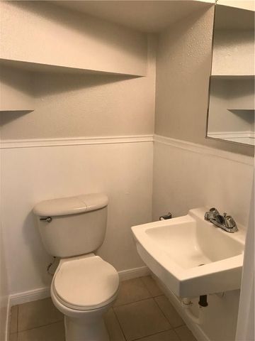 4902 West Gate BLVD 104, Austin, TX 78745