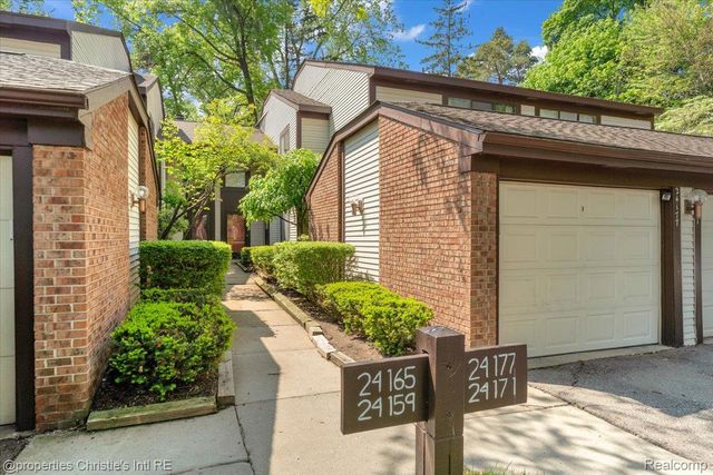 24177 Evergreen Road, Southfield, MI 48075