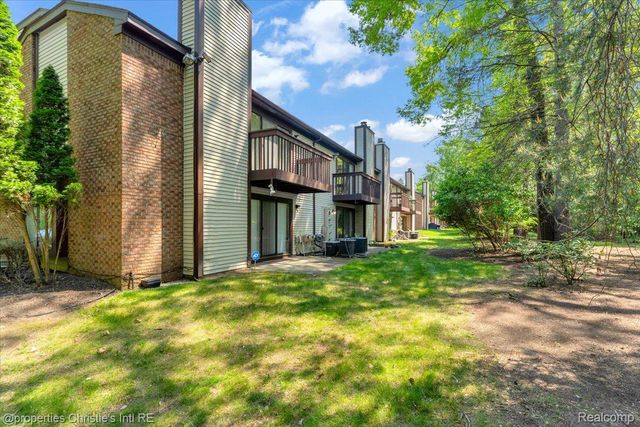 24177 Evergreen Road, Southfield, MI 48075