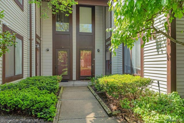 24177 Evergreen Road, Southfield, MI 48075