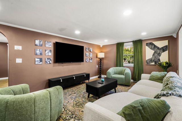 239 Broad Street, Nashua, NH 03063