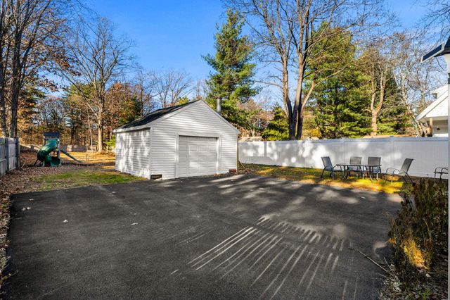 239 Broad Street, Nashua, NH 03063