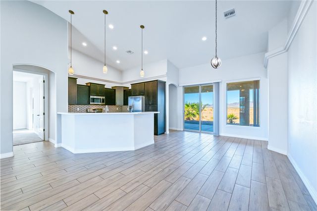 6285 S Lago Grande Drive, Fort Mohave, AZ 86426