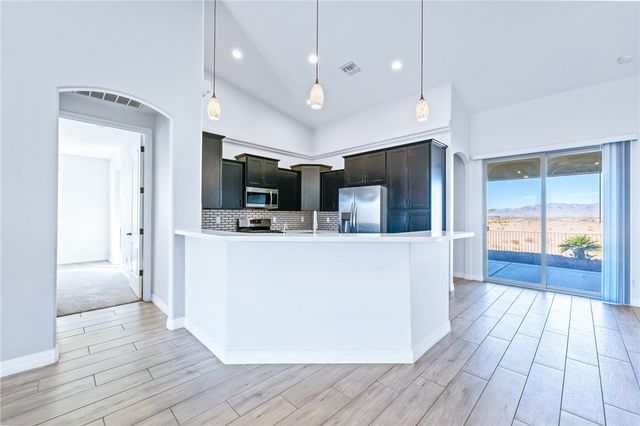 6285 S Lago Grande Drive, Fort Mohave, AZ 86426