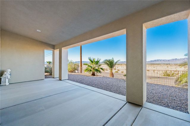 6285 S Lago Grande Drive, Fort Mohave, AZ 86426