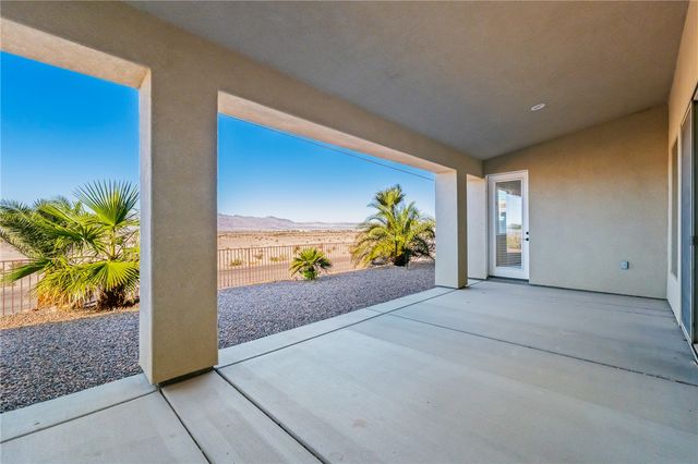 6285 S Lago Grande Drive, Fort Mohave, AZ 86426