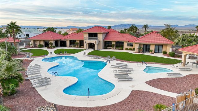 6285 S Lago Grande Drive, Fort Mohave, AZ 86426