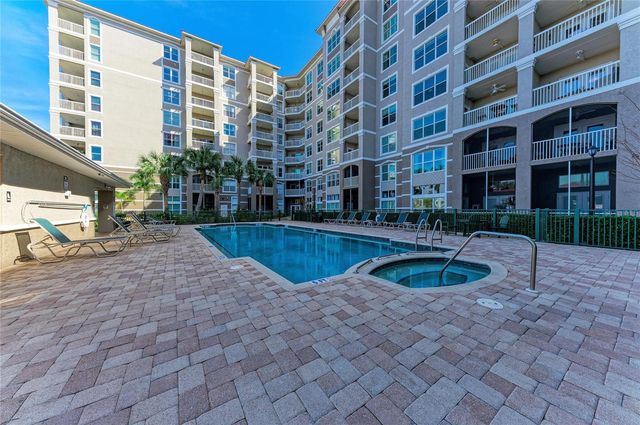 808 3RD AVENUE W 209, Bradenton, FL 34205