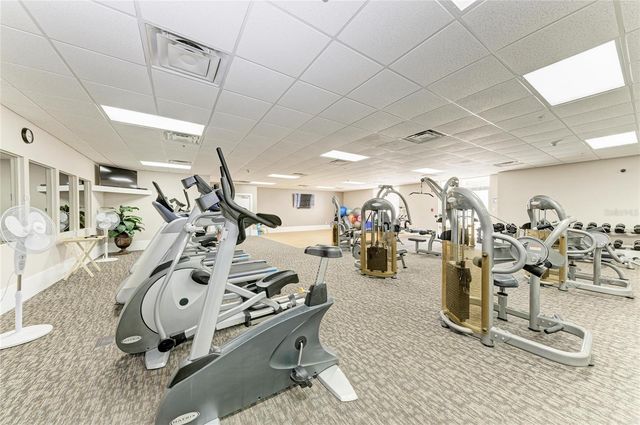 808 3RD AVENUE W 209, Bradenton, FL 34205