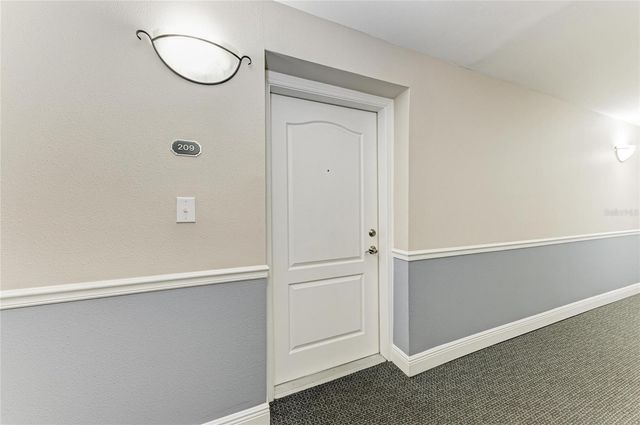 808 3RD AVENUE W 209, Bradenton, FL 34205