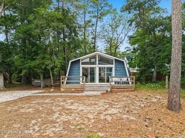 339 NE 50th Street, Oak Island, NC 28465