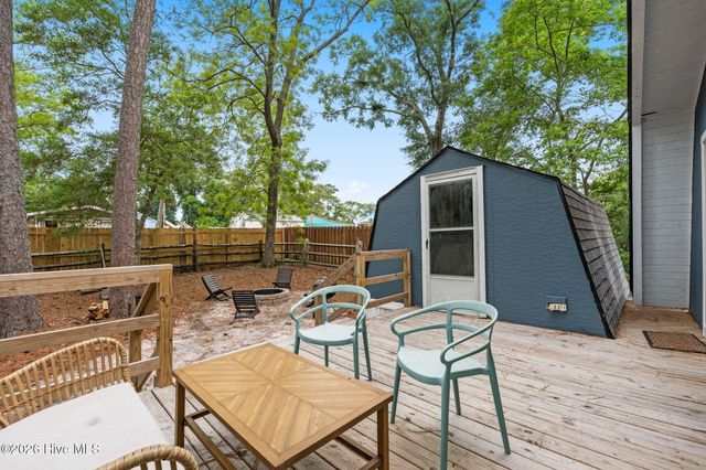 339 NE 50th Street, Oak Island, NC 28465