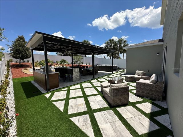 2403 BISCOTTO CIRCLE, Davenport, FL 33897