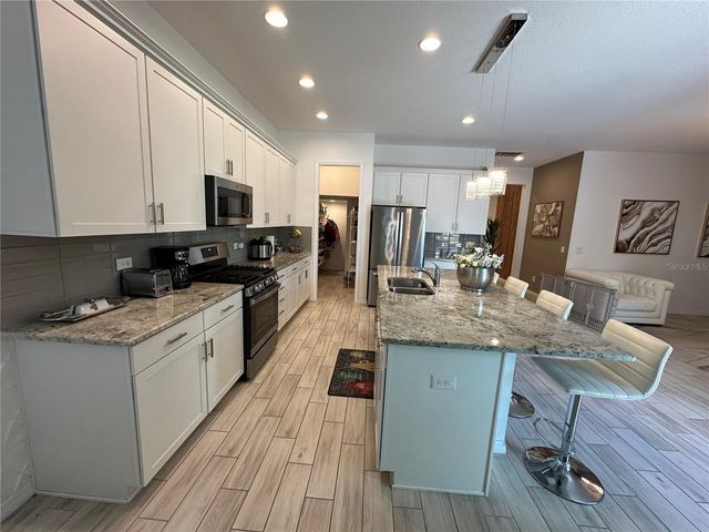 2403 BISCOTTO CIRCLE, Davenport, FL 33897