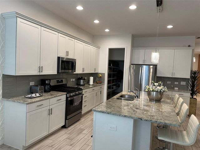 2403 BISCOTTO CIRCLE, Davenport, FL 33897