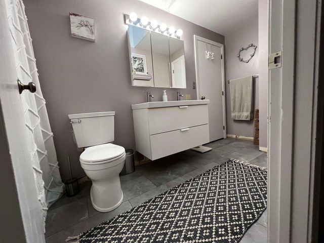 38 Tideview Drive, Dover, NH 03820