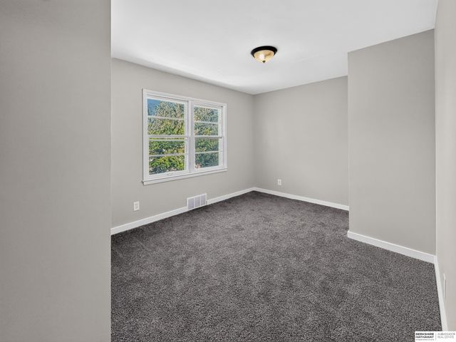 4402 N 53rd Street, Omaha, NE 68104