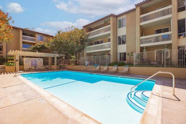 1855 Diamond Street 122, San Diego, CA 92109