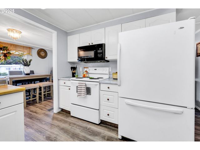 1125 58TH St 76, Springfield, OR 97478