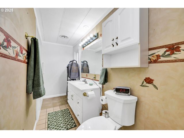 1125 58TH St 76, Springfield, OR 97478