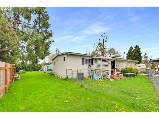 1125 58TH St 76, Springfield, OR 97478