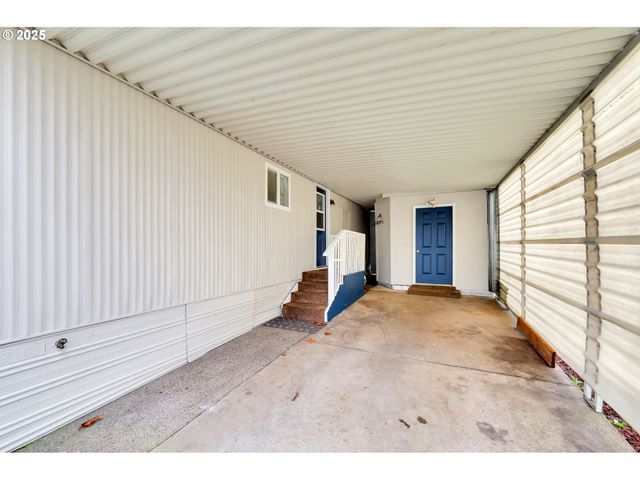 1125 58TH St 76, Springfield, OR 97478