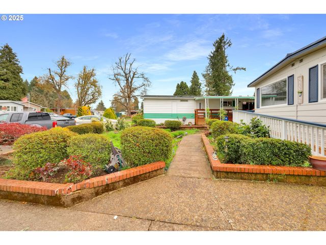 1125 58TH St 76, Springfield, OR 97478