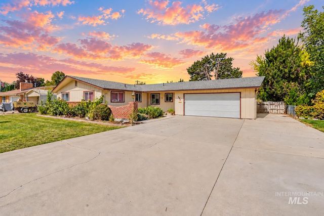520 W Dakota Ave, Nampa, ID 83686 property photo