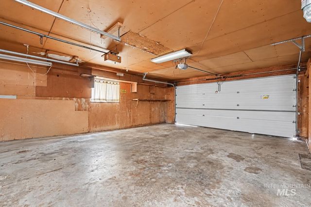 520 W Dakota Ave, Nampa, ID 83686