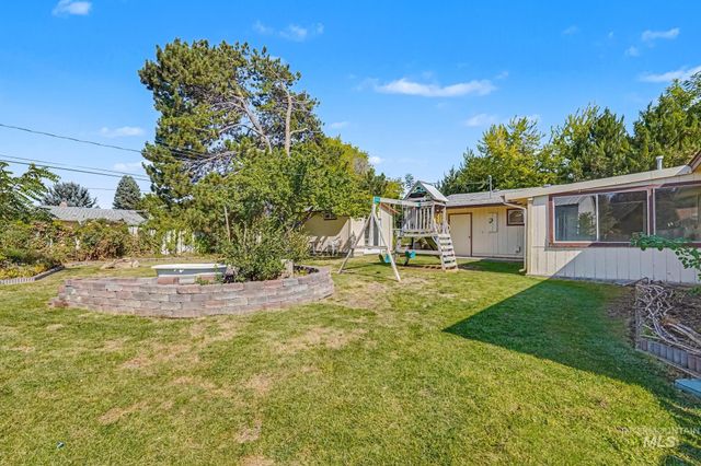 520 W Dakota Ave, Nampa, ID 83686