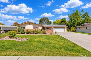 520 W Dakota Ave, Nampa, ID 83686
