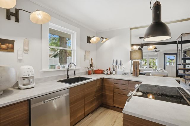 5 JAMES AVENUE, Orlando, FL 32801