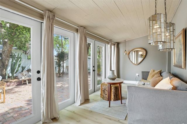 5 JAMES AVENUE, Orlando, FL 32801