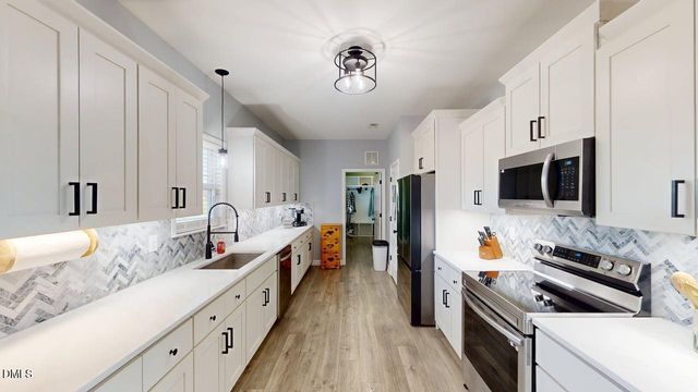 111 Fox Run Court, Benson, NC 27504