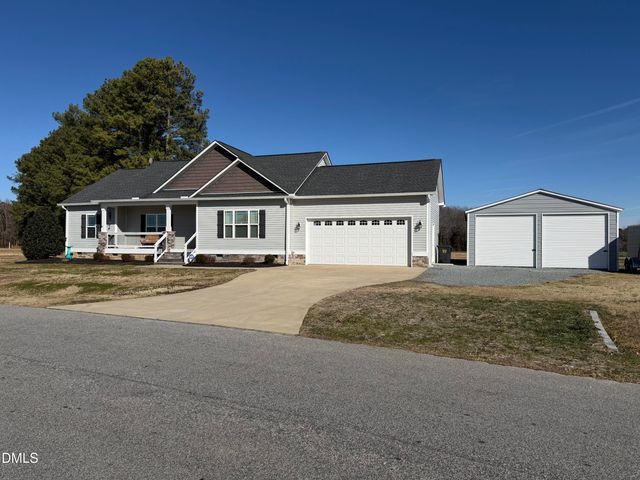 111 Fox Run Court, Benson, NC 27504