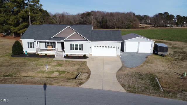 111 Fox Run Court, Benson, NC 27504