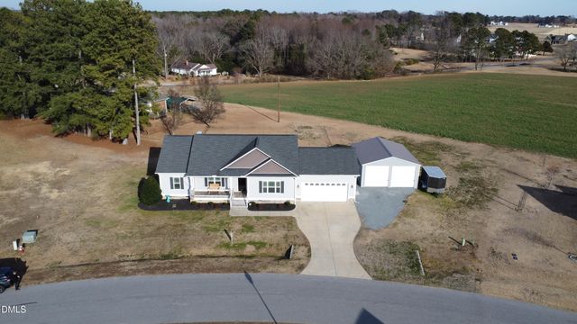 111 Fox Run Court, Benson, NC 27504