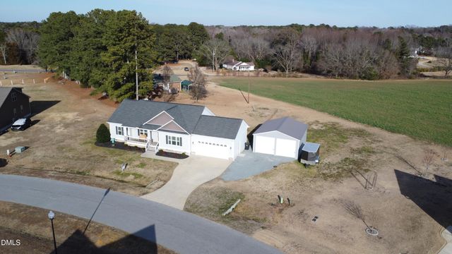 111 Fox Run Court, Benson, NC 27504