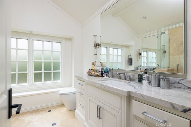 1 San Martin Way, Corona Del Mar, CA 92625