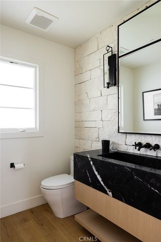 1 San Martin Way, Corona Del Mar, CA 92625