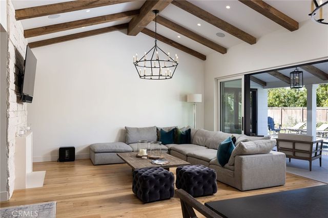 1 San Martin Way, Corona Del Mar, CA 92625