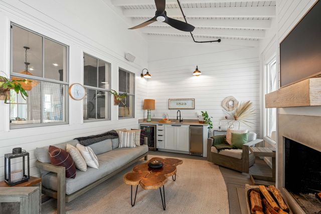 733 Atlantic Street, Mount Pleasant, SC 29464