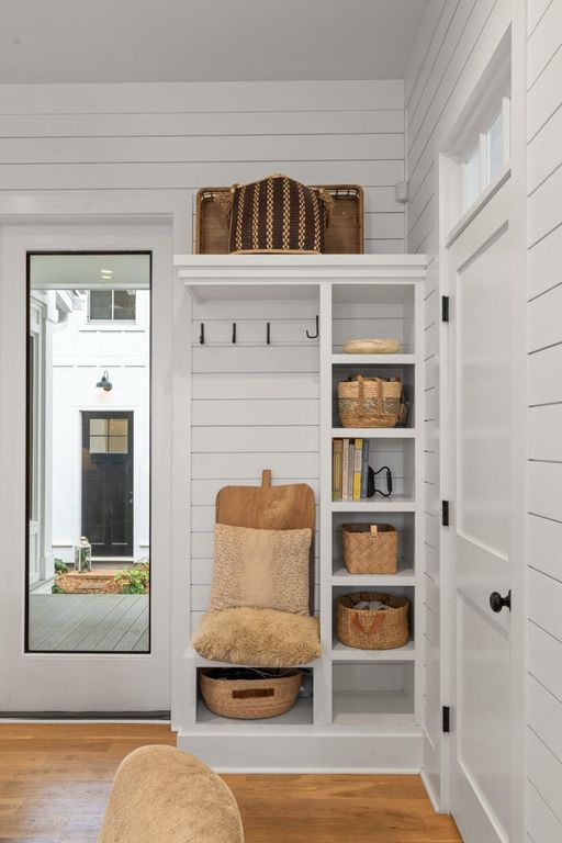 Image 14 of property listing at 733 Atlantic Street, Mount Pleasant, SC 29464