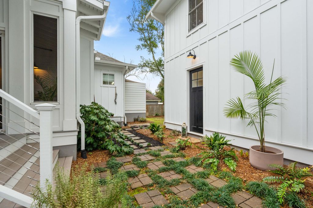 Image 26 of property listing at 733 Atlantic Street, Mount Pleasant, SC 29464