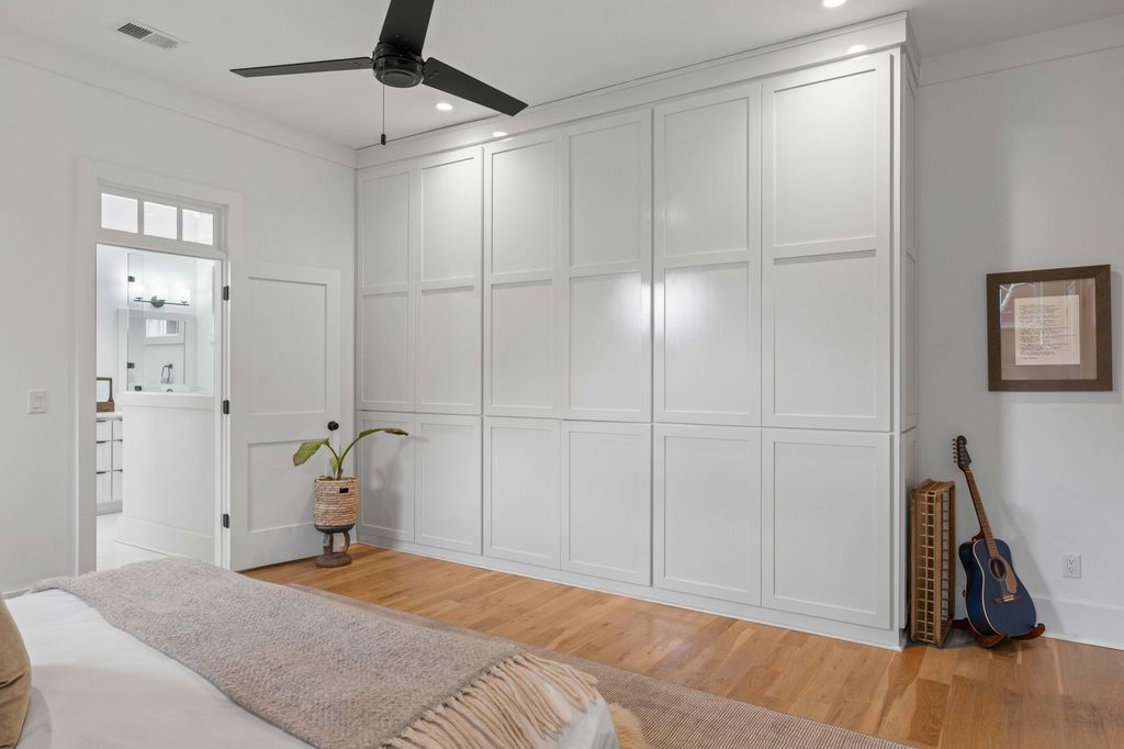 Image 9 of property listing at 733 Atlantic Street, Mount Pleasant, SC 29464