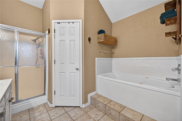 410 N 37th Place, Rogers, AR 72756