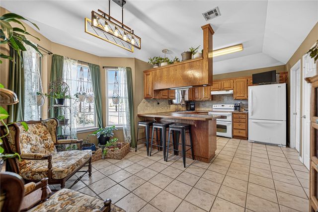 410 N 37th Place, Rogers, AR 72756