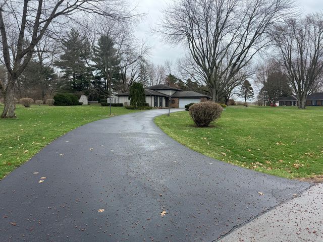 4607 S Plateau Drive 4607 S Plateau Drive, Springfield, OH 45502