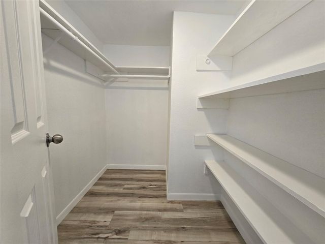 12660 Ashford Point Drive 402, Houston, TX 77082